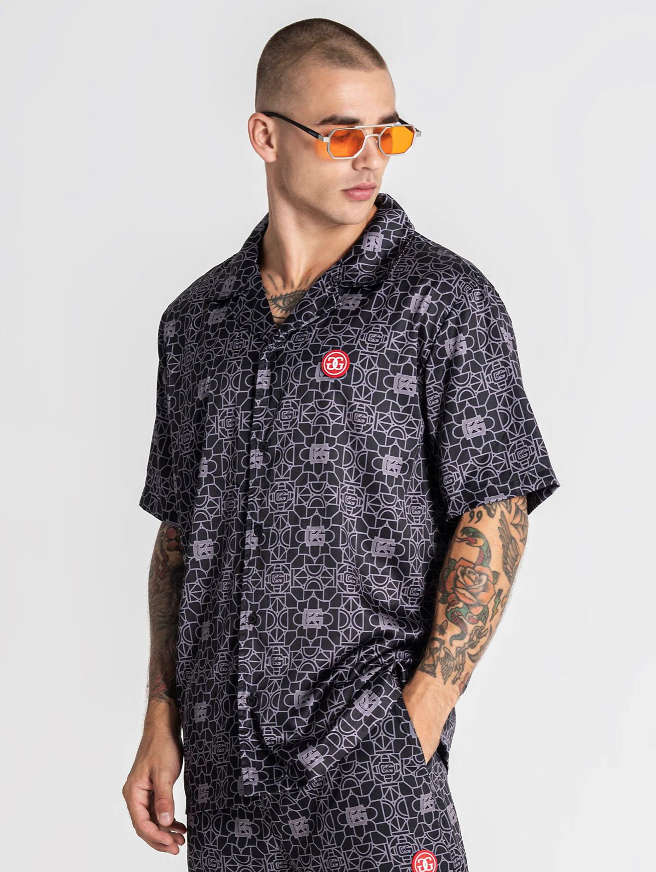 CAMISA DE SATÉN NEGRA TILED