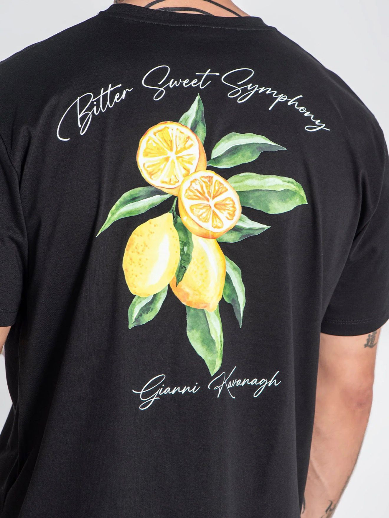 CAMISETA NEGRA LEMONADE