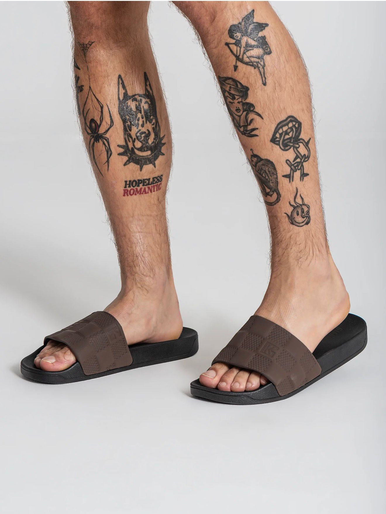 CHANCLAS MARRONES 3D