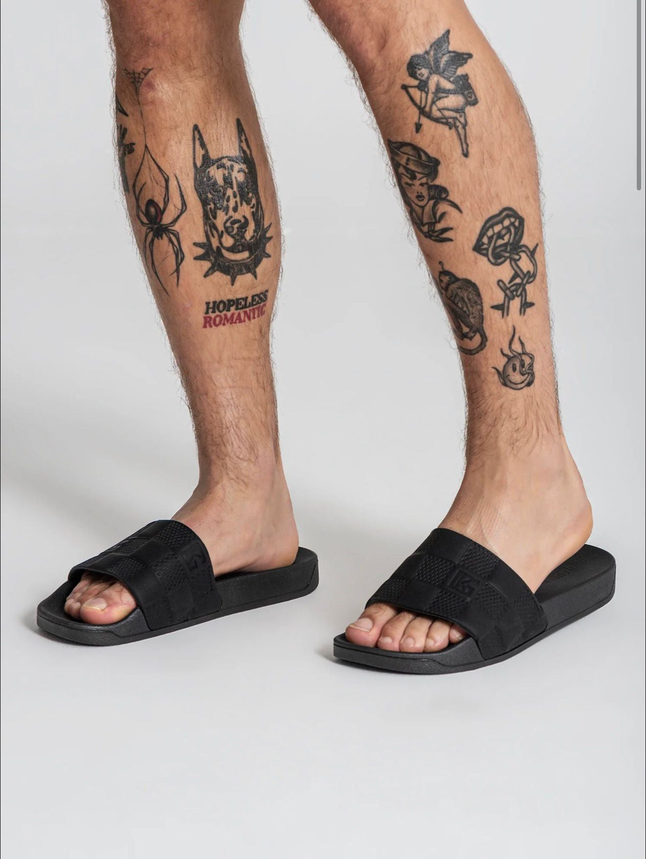 CHANCLAS NEGRAS 3D