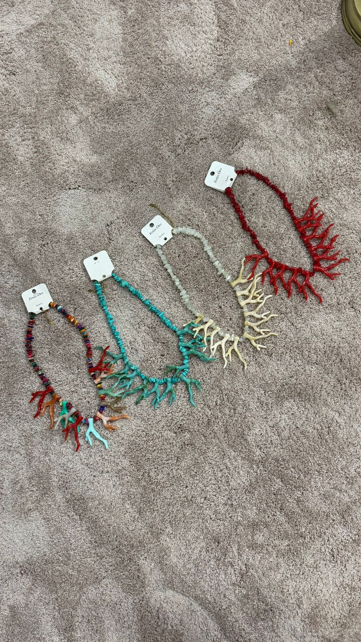 Collar coral