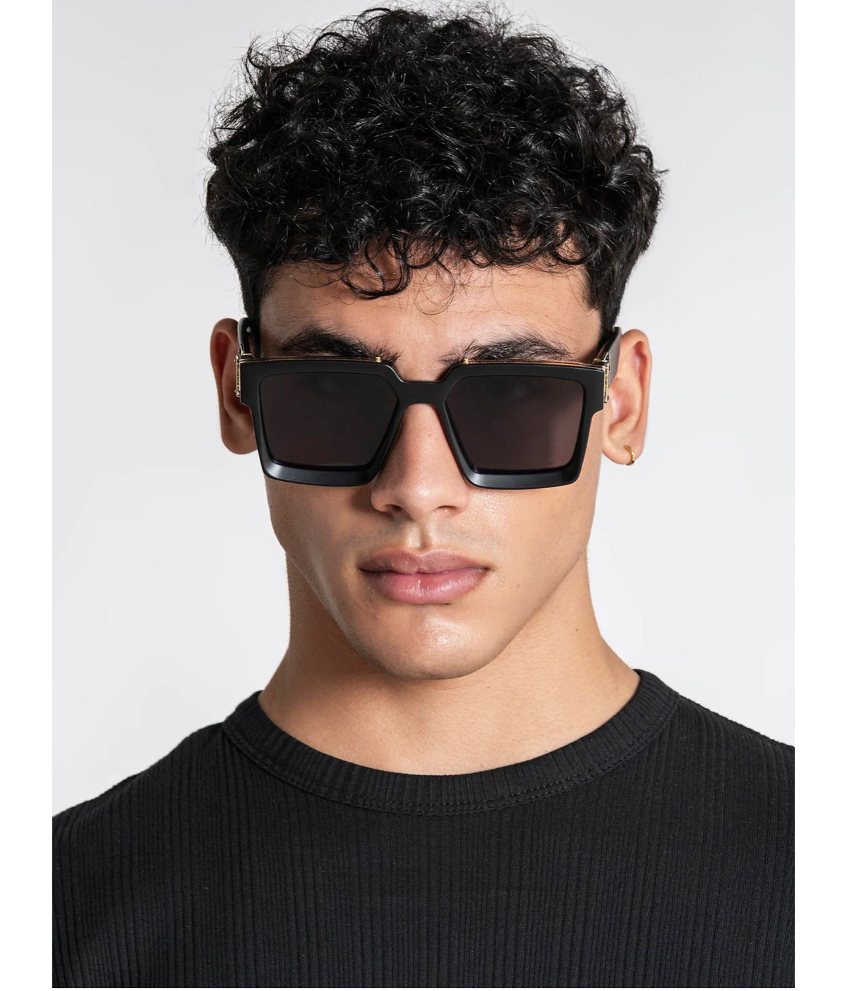 GAFAS DE SOL NEGRAS MATTE SQUARE.