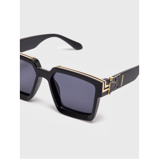 GAFAS DE SOL NEGRAS MATTE SQUARE.