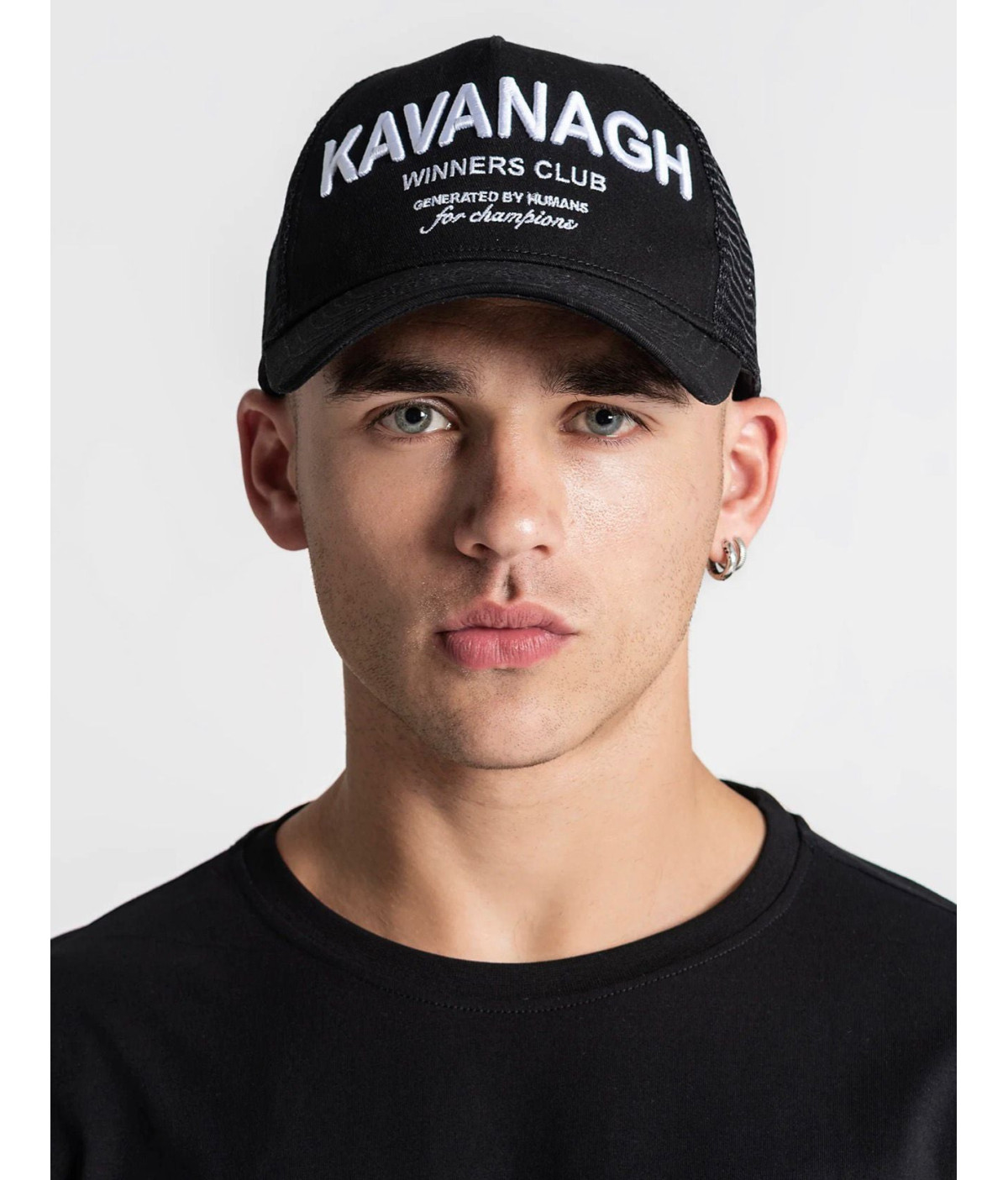 GORRA NEGRA THE CLUB