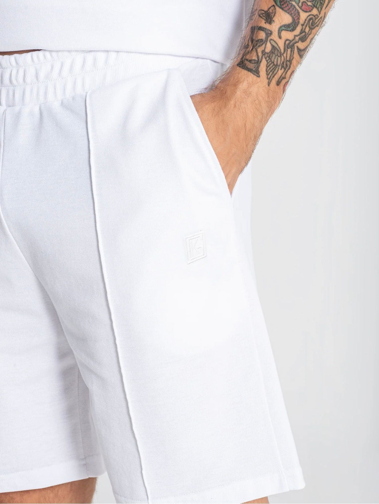 SHORTS DE PIQUÉ BLANCOS GK