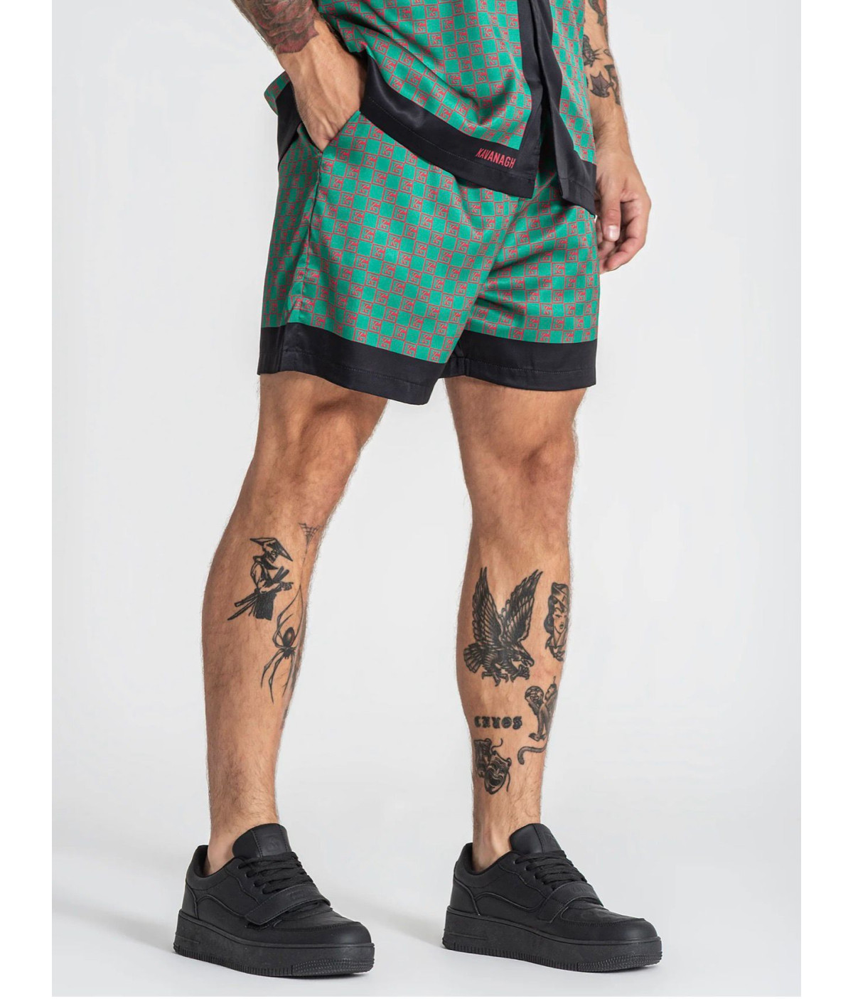 SHORTS DE SATÉN VERDES GK MANIA